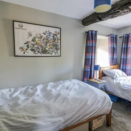 2 Yew Tree Cottages